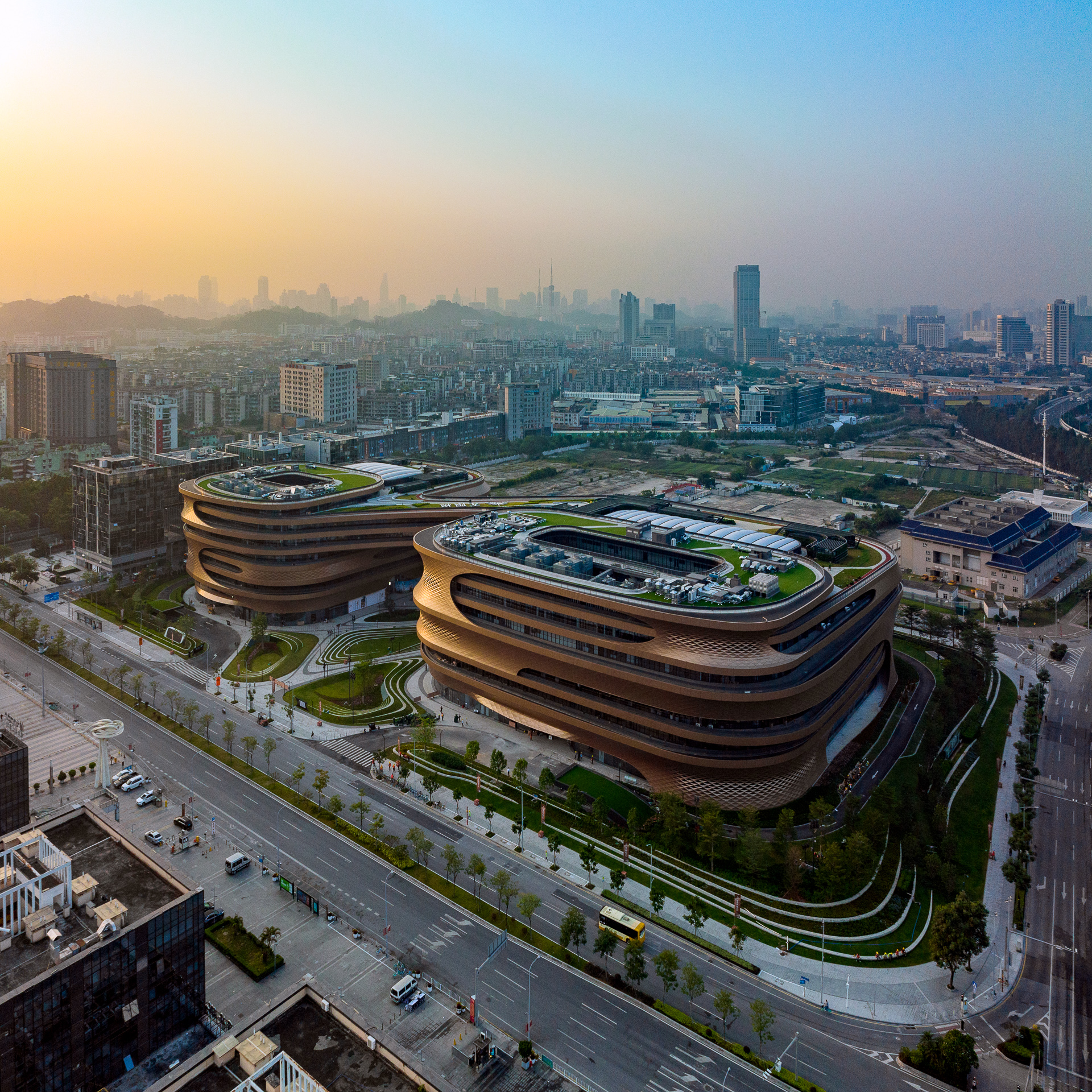 Infinitus Plaza – Zaha Hadid Architects